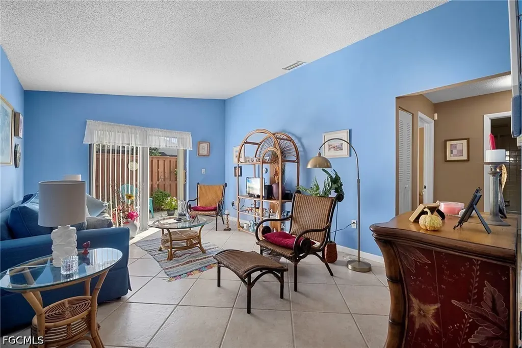 5272 Cedarbend Drive Fort Myers FL 33919