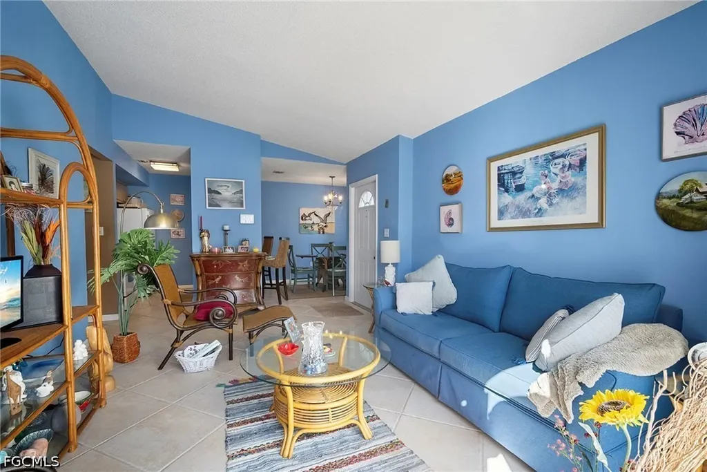 5272 Cedarbend Drive Fort Myers FL 33919