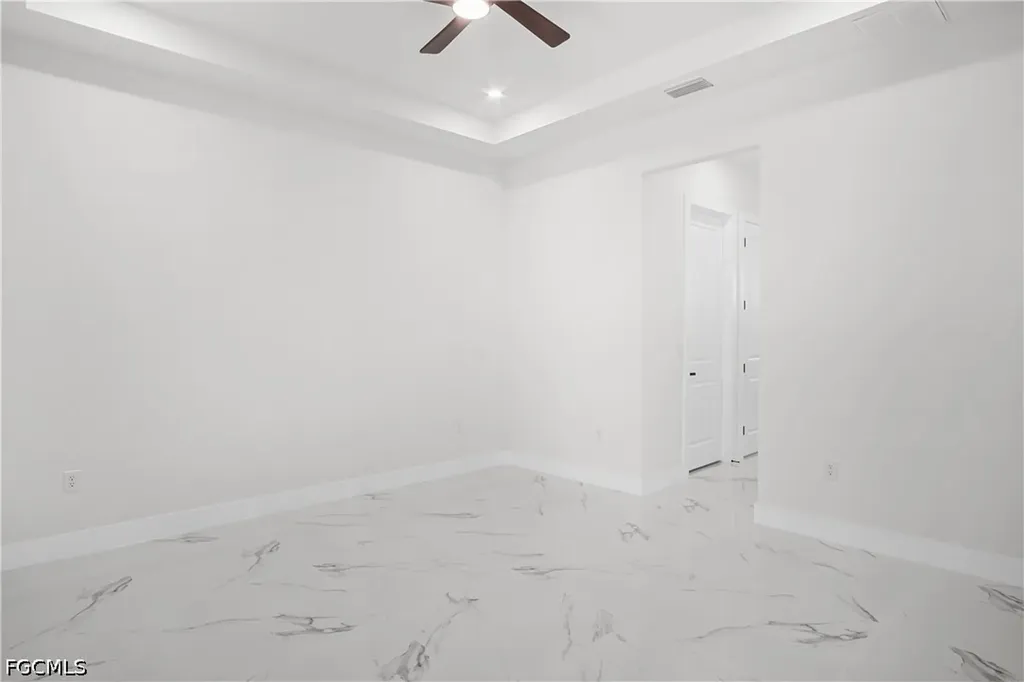 467 NE 5th Avenue Cape Coral FL 33909