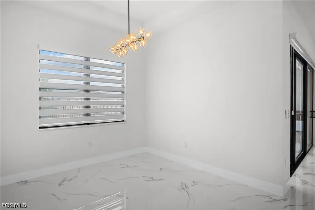 467 NE 5th Avenue Cape Coral FL 33909