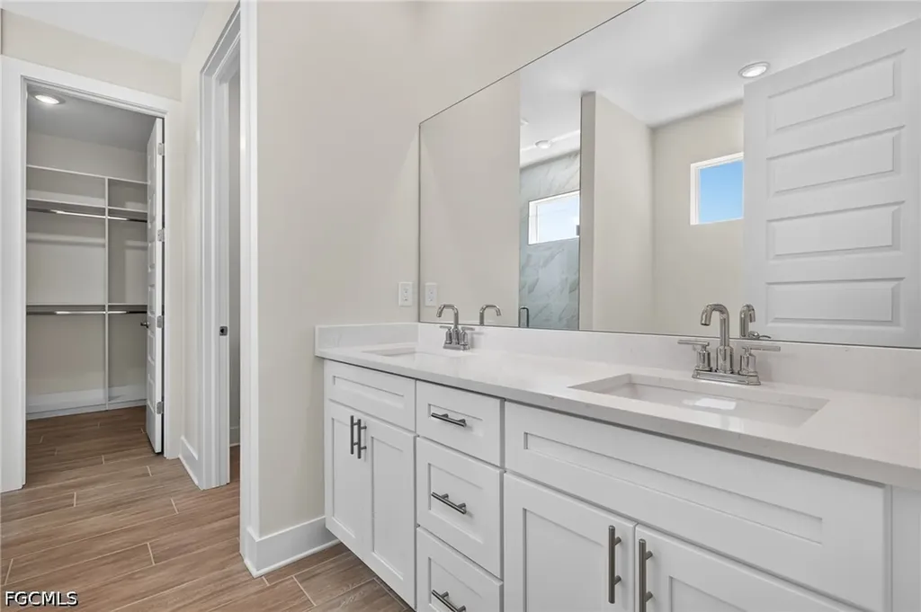 613 SW 13th Street Cape Coral FL 33991