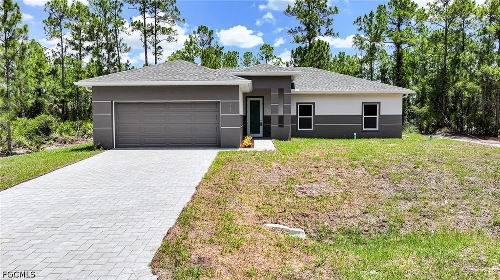 923 Binkley Street E Lehigh Acres FL 33974