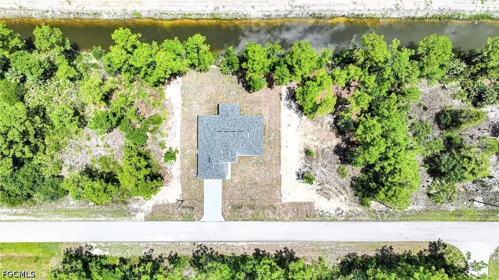 923 Binkley Street E Lehigh Acres FL 33974