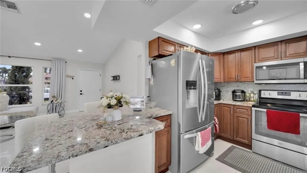 221 NE 23rd Avenue Cape Coral FL 33909