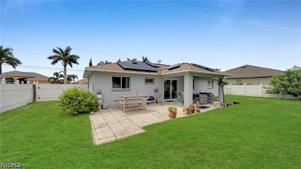 221 NE 23rd Avenue Cape Coral FL 33909