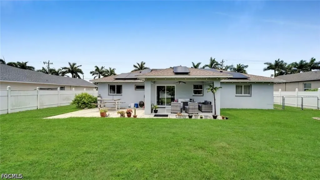 221 NE 23rd Avenue Cape Coral FL 33909