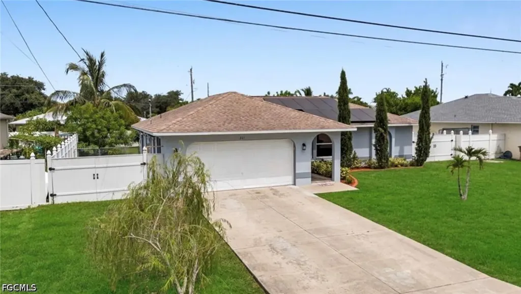 221 NE 23rd Avenue Cape Coral FL 33909