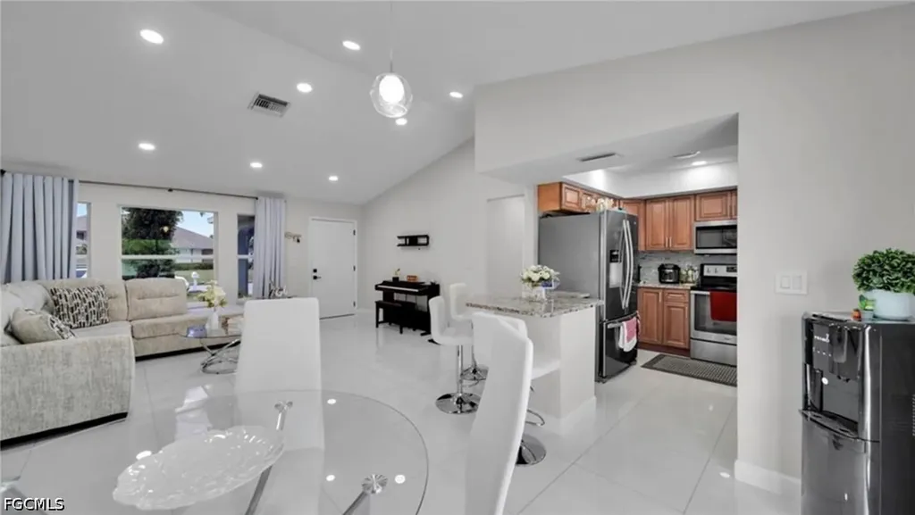 221 NE 23rd Avenue Cape Coral FL 33909