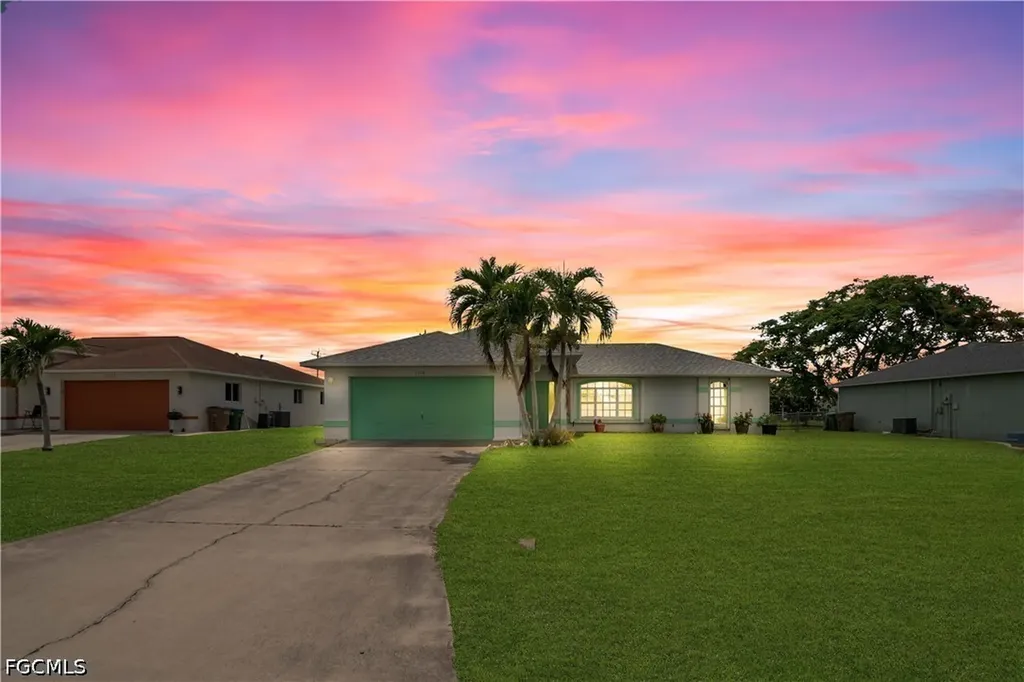 1118 SE 5th Place Cape Coral FL 33990