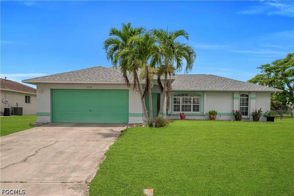 1118 SE 5th Place Cape Coral FL 33990