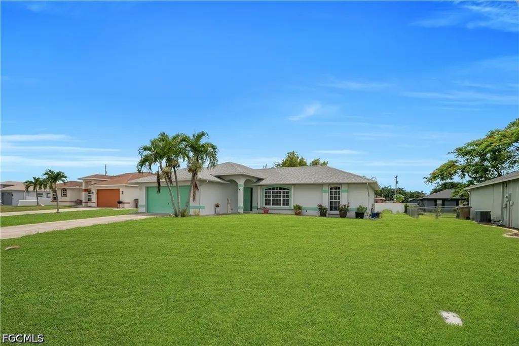 1118 SE 5th Place Cape Coral FL 33990