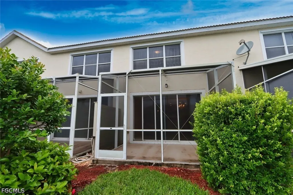 1172 Oxford Lane Naples FL 34105
