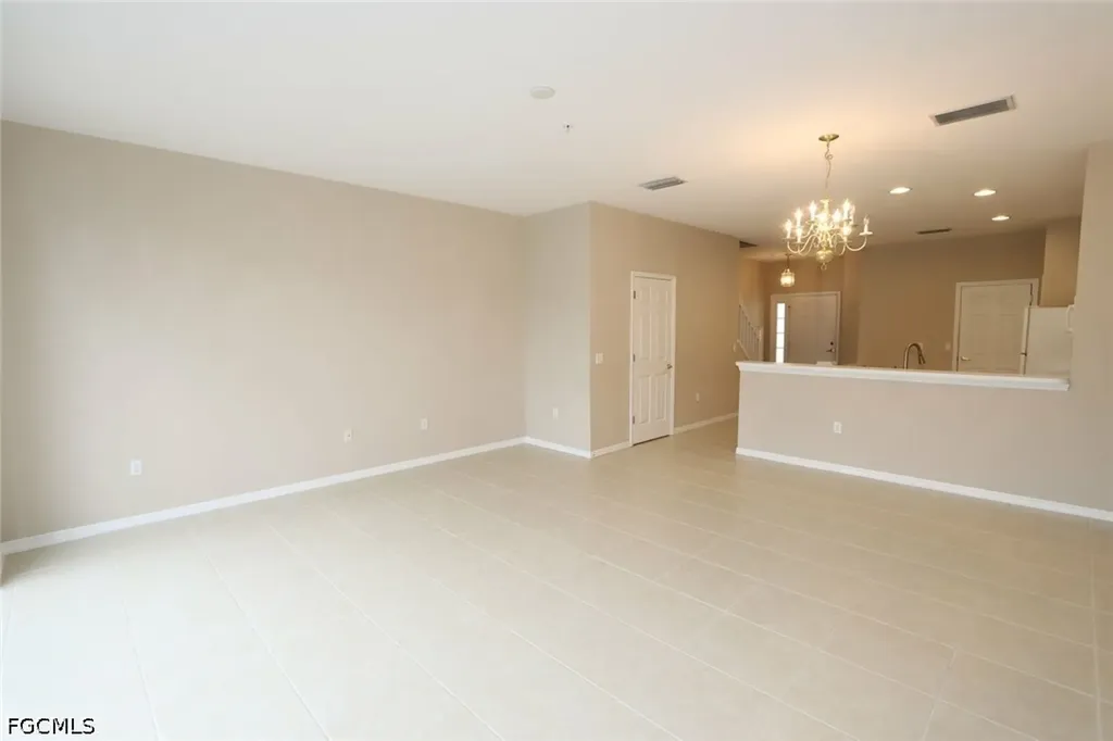 1172 Oxford Lane Naples FL 34105