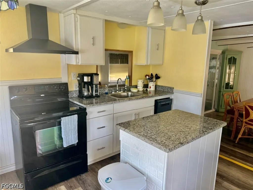 16 W Palm Circle Lake Placid FL 33852