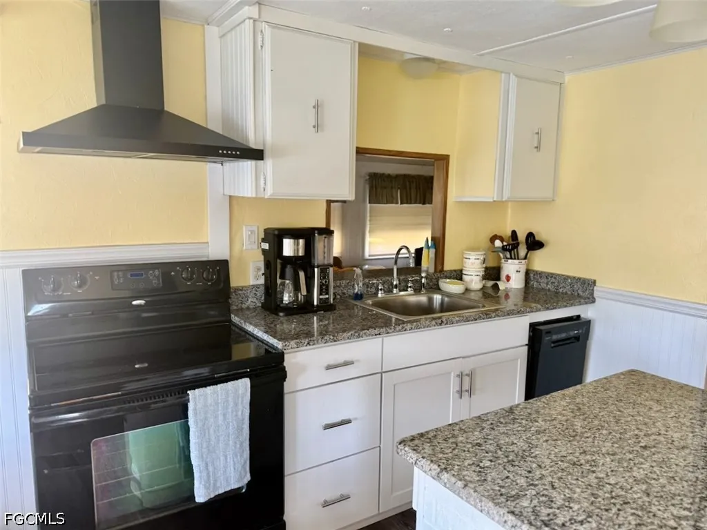 16 W Palm Circle Lake Placid FL 33852
