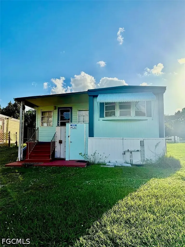 16 W Palm Circle Lake Placid FL 33852