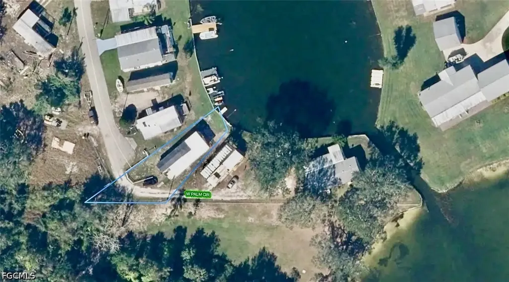 16 W Palm Circle Lake Placid FL 33852