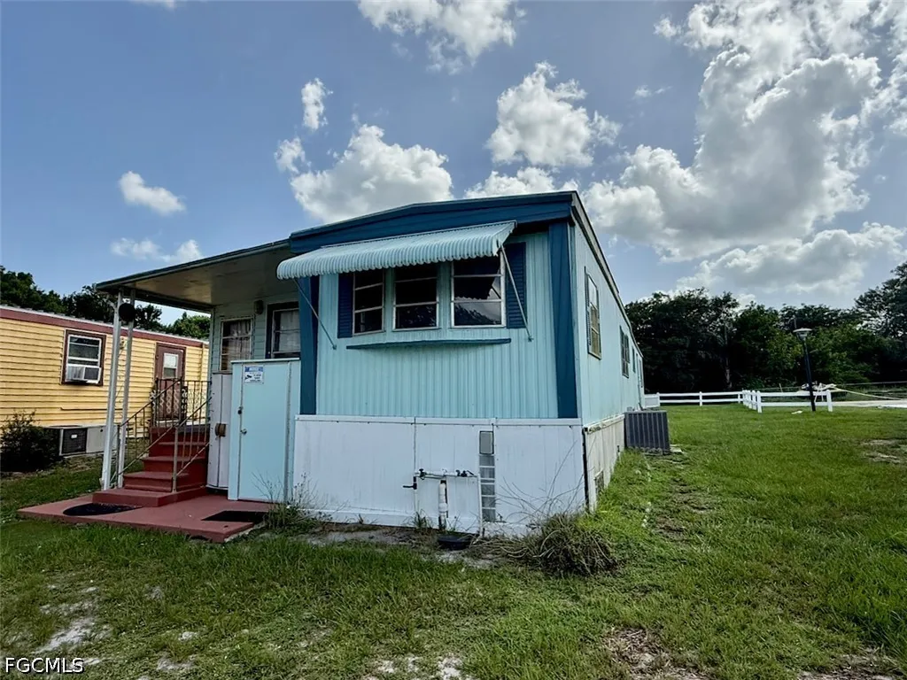 16 W Palm Circle Lake Placid FL 33852