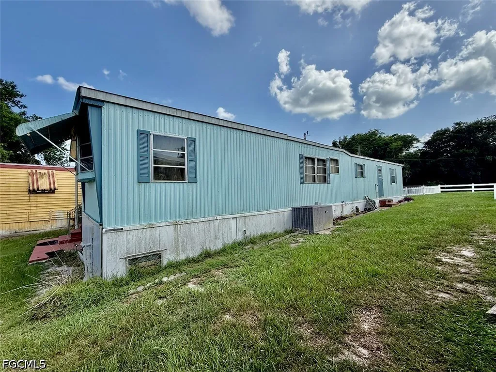 16 W Palm Circle Lake Placid FL 33852