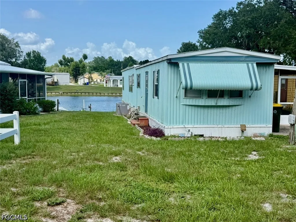 16 W Palm Circle Lake Placid FL 33852