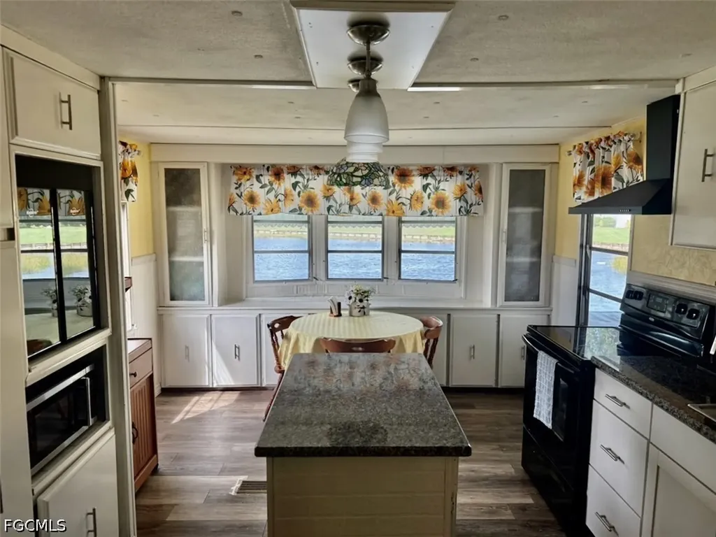 16 W Palm Circle Lake Placid FL 33852
