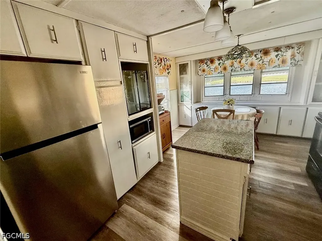 16 W Palm Circle Lake Placid FL 33852