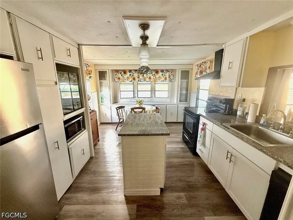 16 W Palm Circle Lake Placid FL 33852