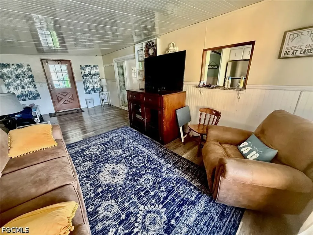 16 W Palm Circle Lake Placid FL 33852