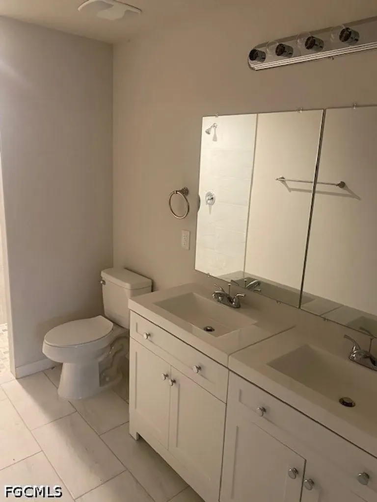 610/612 SE 13th Street Cape Coral FL 33990