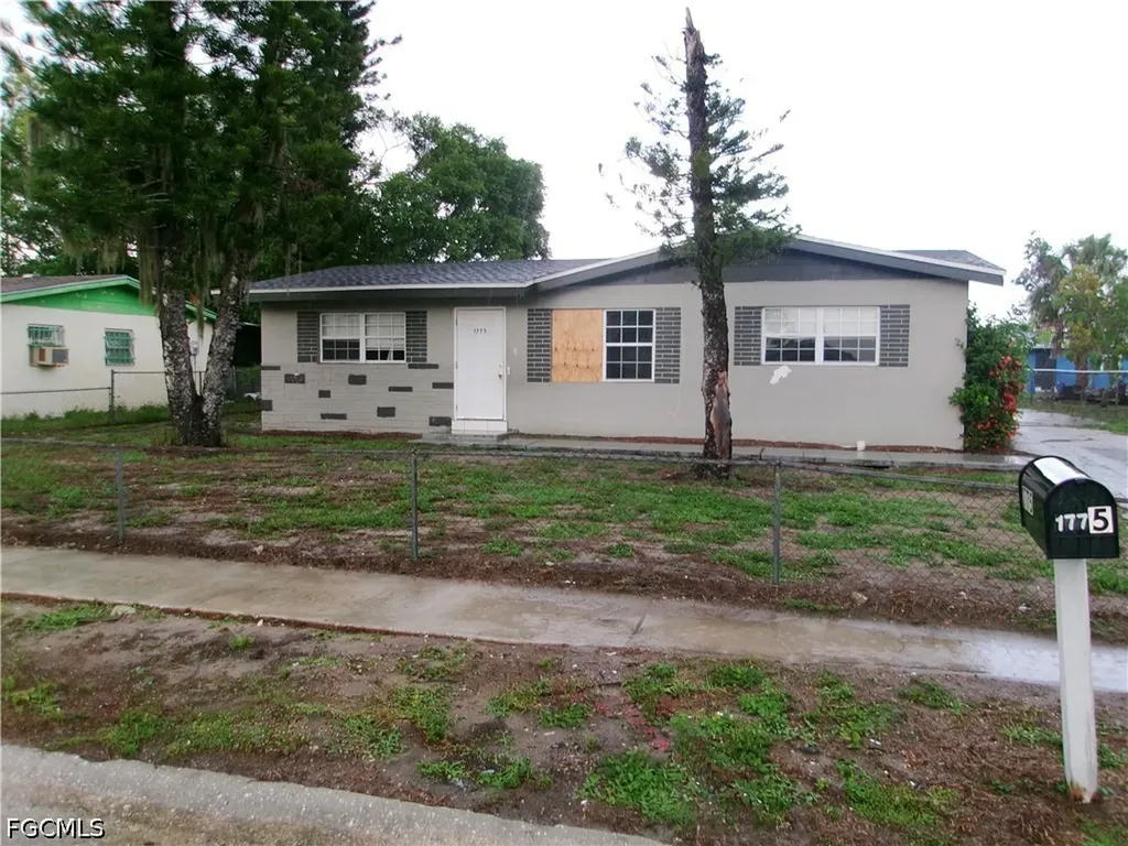 1775 N Markley Court Fort Myers FL 33916