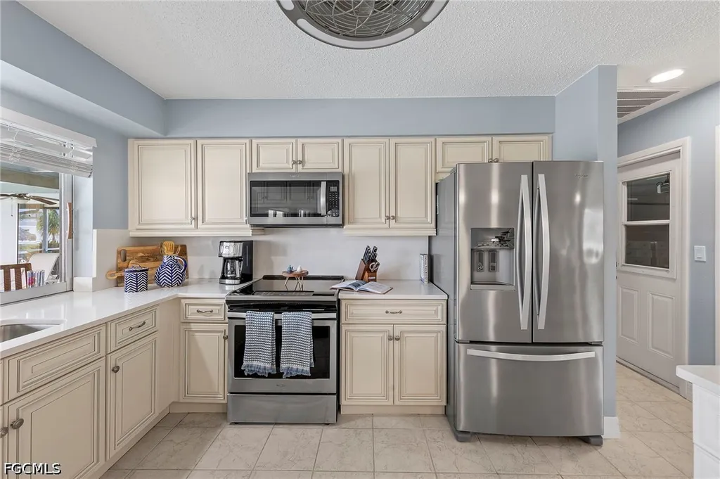 5240 SW 2nd Place Cape Coral FL 33914