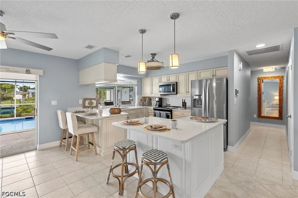 5240 SW 2nd Place Cape Coral FL 33914