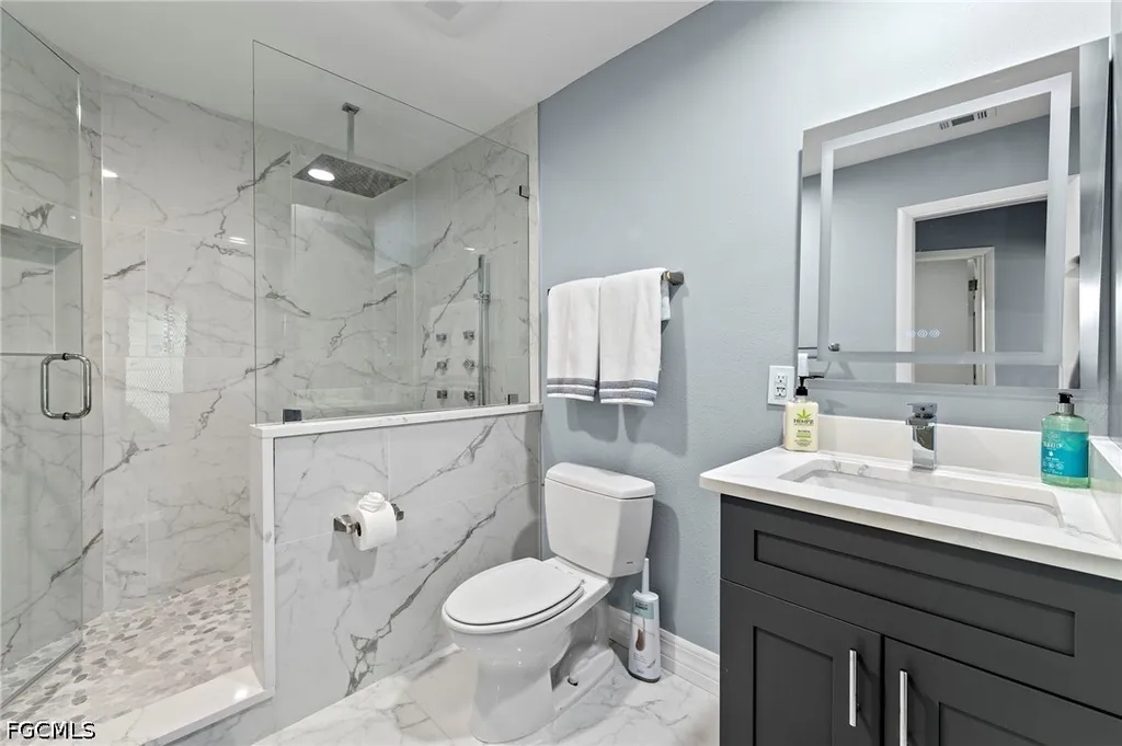 5240 SW 2nd Place Cape Coral FL 33914