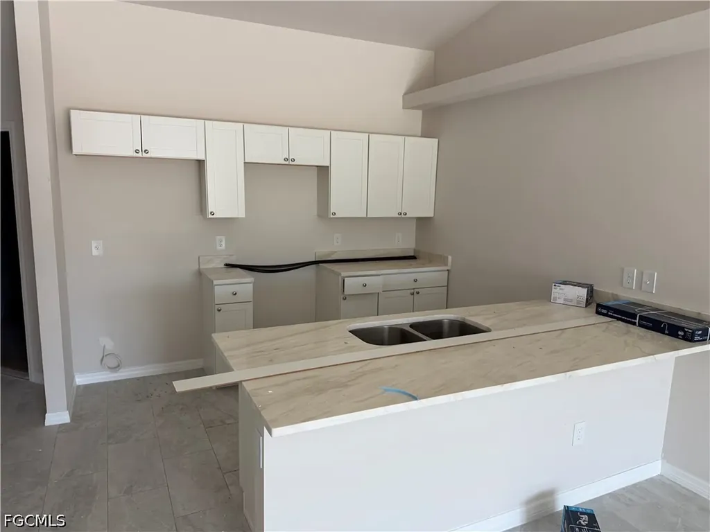 703 SE 8th Street Cape Coral FL 33990