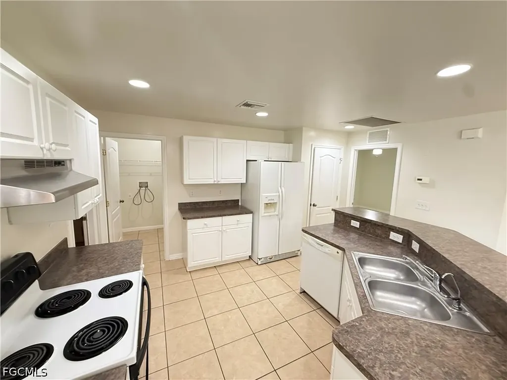 3507 4th Street W Lehigh Acres FL 33971