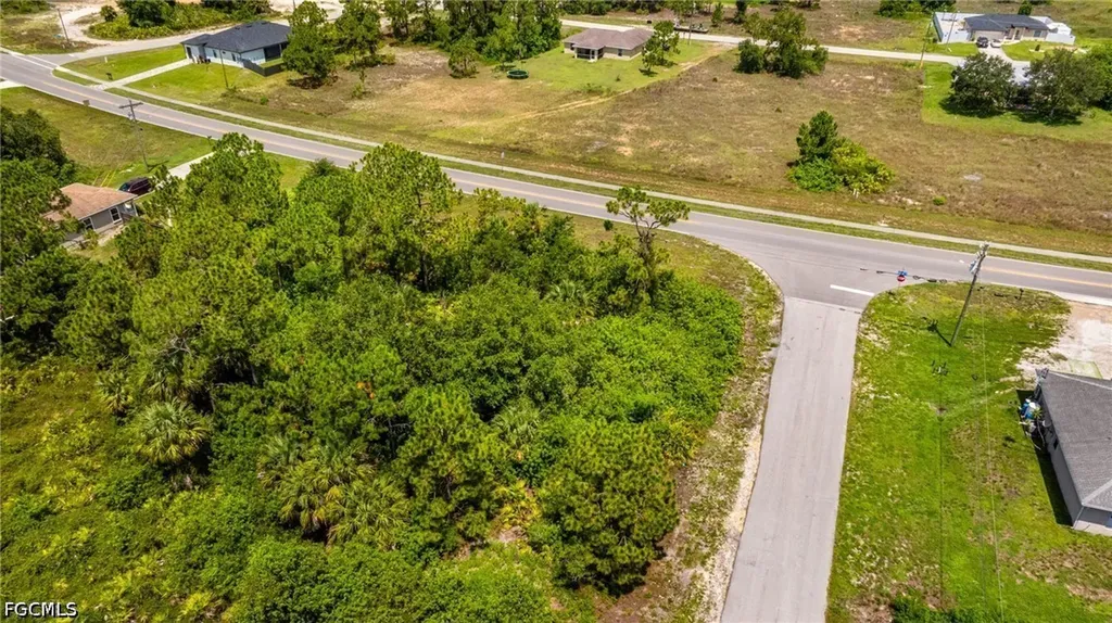 560/562 Alabama Road S Lehigh Acres FL 33974