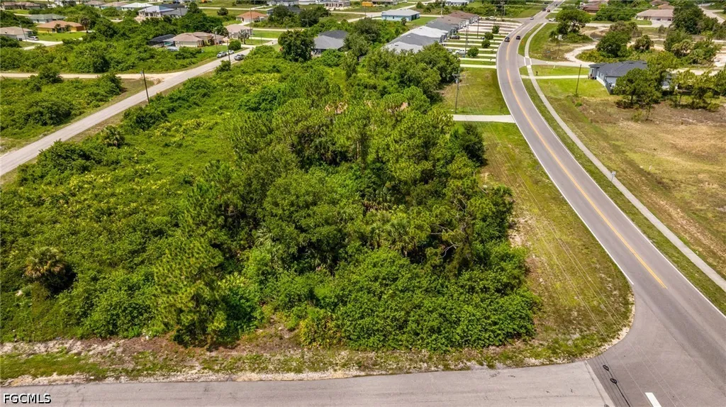 560/562 Alabama Road S Lehigh Acres FL 33974