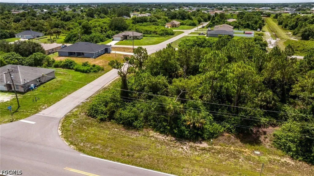 560/562 Alabama Road S Lehigh Acres FL 33974