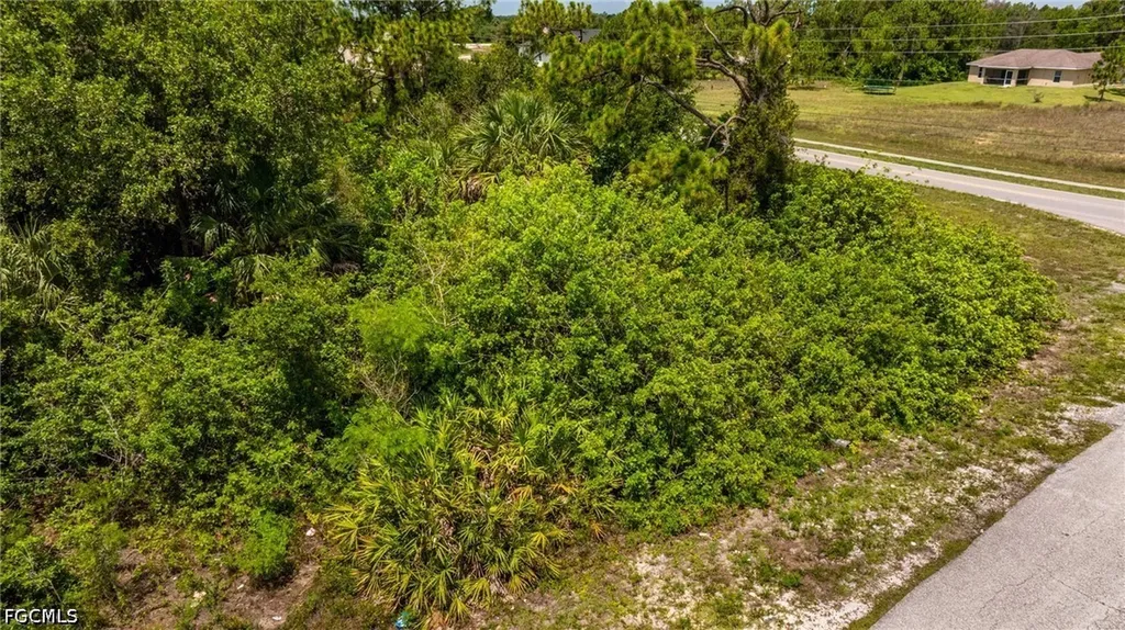560/562 Alabama Road S Lehigh Acres FL 33974