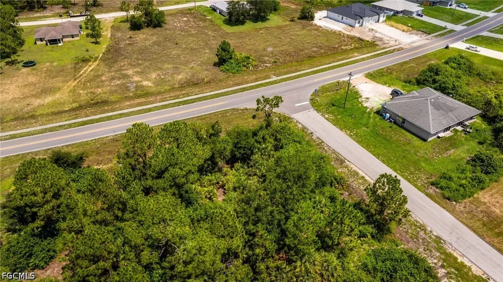 560/562 Alabama Road S Lehigh Acres FL 33974