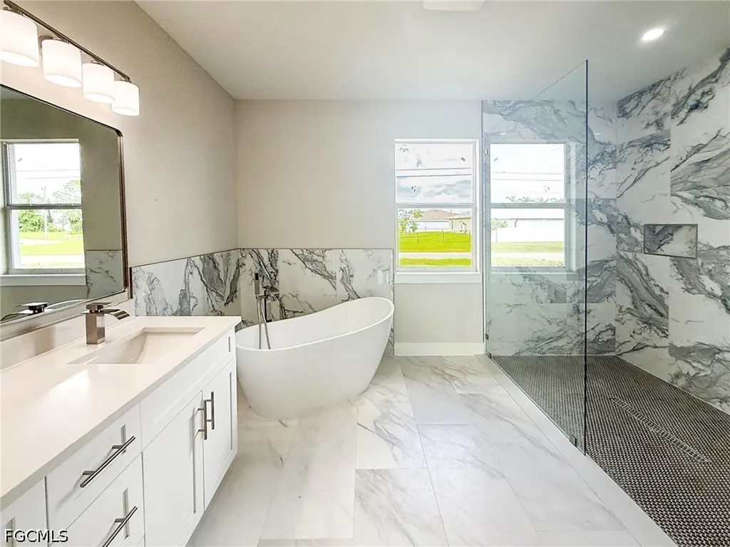 3433 NE 14th Place Cape Coral FL 33909