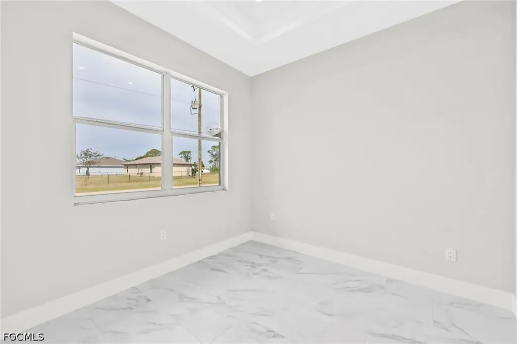 3433 NE 14th Place Cape Coral FL 33909