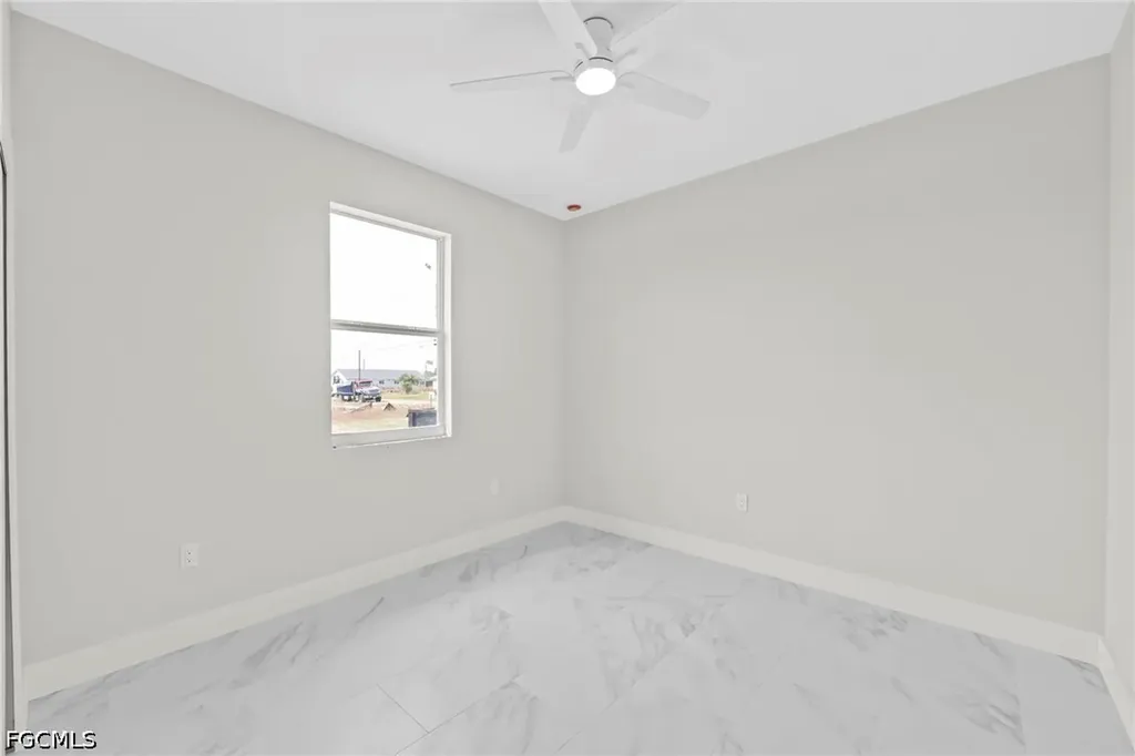 3433 NE 14th Place Cape Coral FL 33909