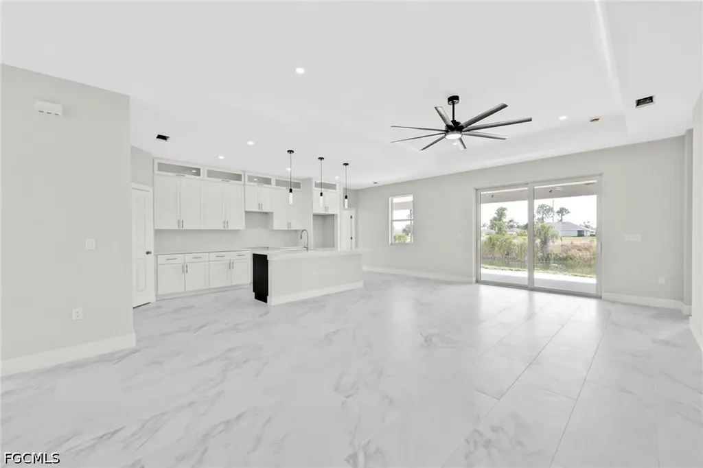 3433 NE 14th Place Cape Coral FL 33909