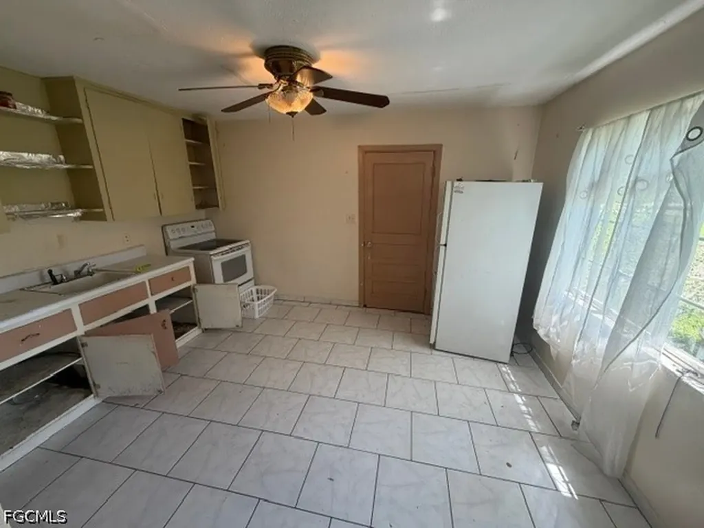 324 New York Drive Fort Myers FL 33905