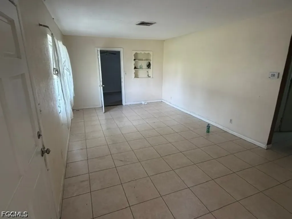 324 New York Drive Fort Myers FL 33905