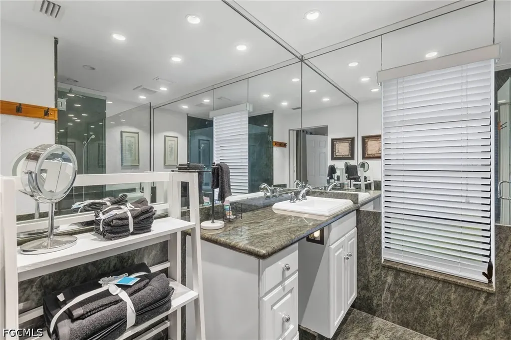 1327 SE 17th Street Cape Coral FL 33990