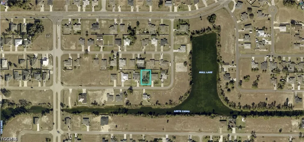 1719 NE 33rd Lane Cape Coral FL 33909