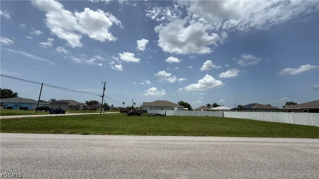 3901 NE 16th Avenue Cape Coral FL 33909