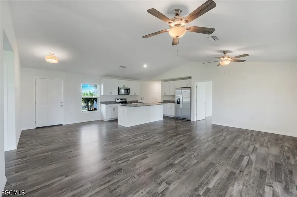 1317 NE 9th Avenue Cape Coral FL 33909
